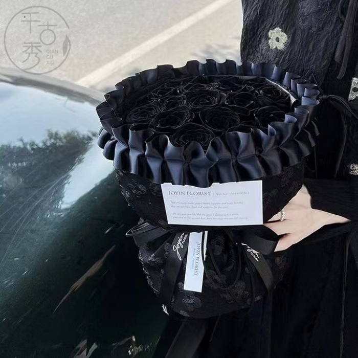花衣裳~黑与白