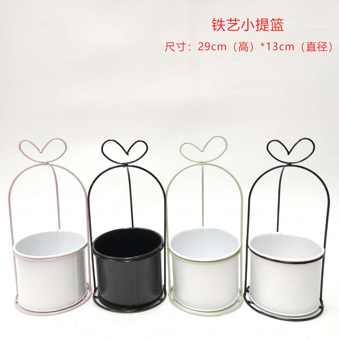 铁艺小提篮.jpg